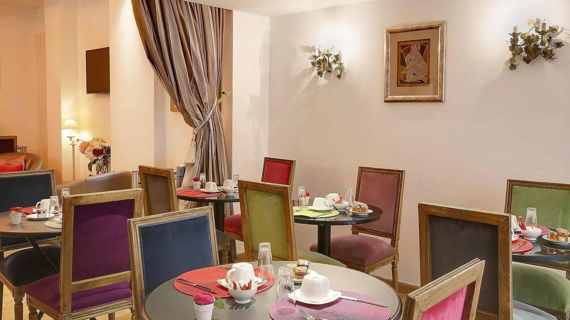 Louvre Piemont Hotel