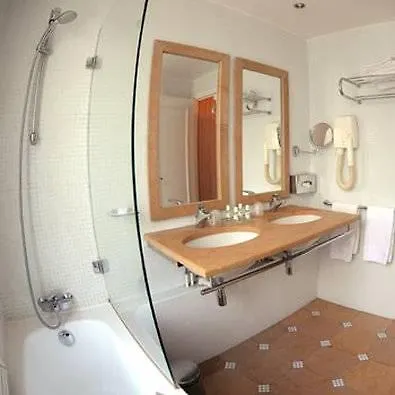 Louvre Piemont Hotell Paris